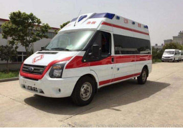 策勒县救护车租赁